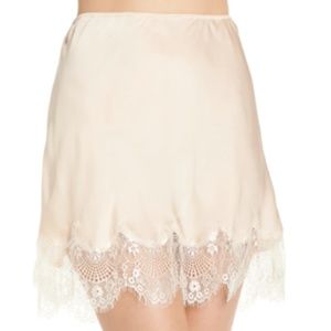 CHELSEA28 Lace Trim Mini Slip XS Pink